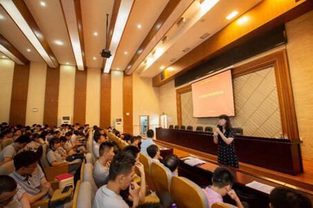 鐢熶骇瀹炰範鍔ㄥ憳2.jpg 鐢熶骇瀹炰範鍔ㄥ憳2.jpg